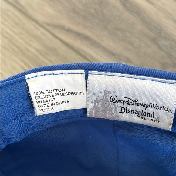 Disney Finding Nemo Shark Cap - Picture 3 of 5